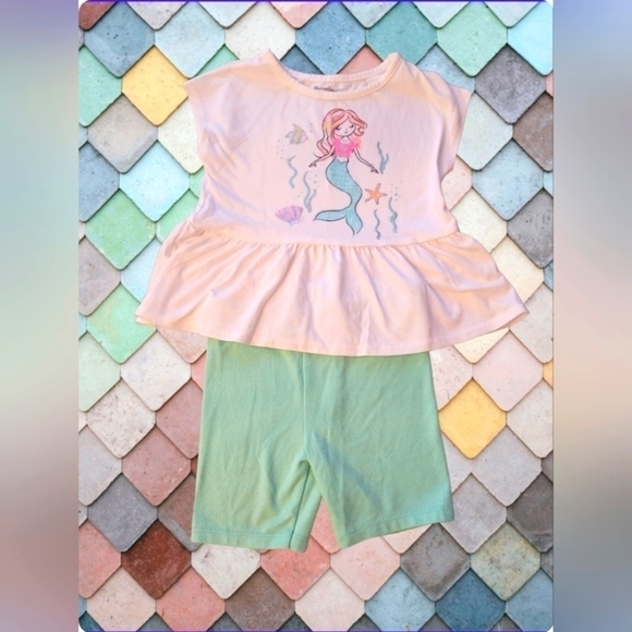 Garanimals 2 piece Short set - Picture 1 of 8
